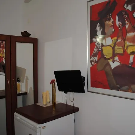 Hotel Traditional Idramon