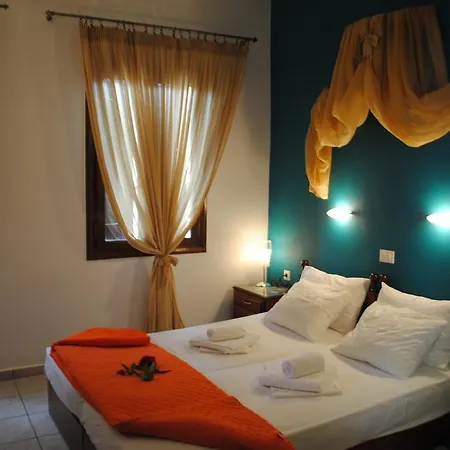 Hotel Traditional Idramon